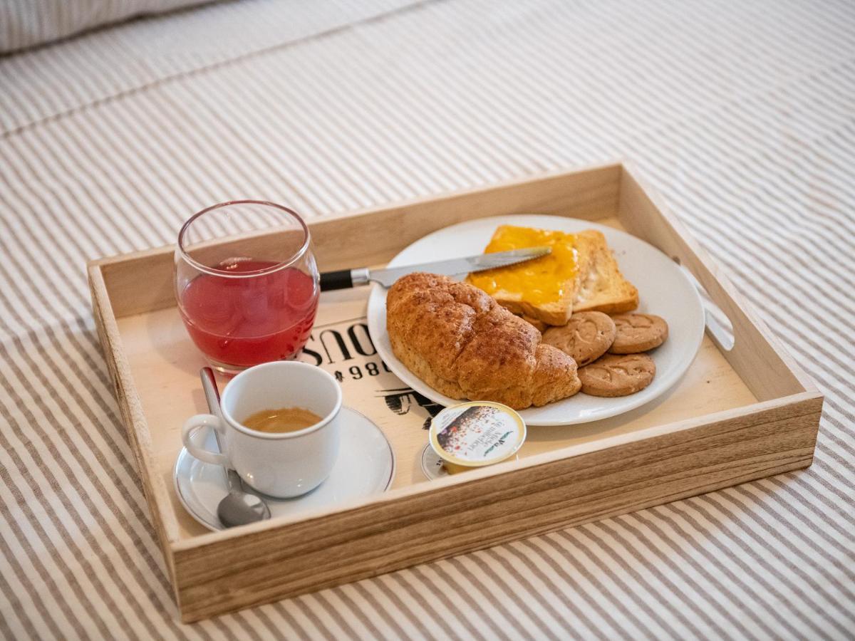 Villa Vaghi Rooms Cagliari Eksteriør bilde